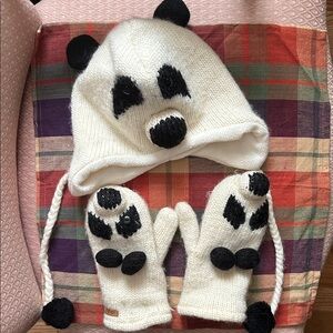 Very cute adult wool blend Delux panda hat and glove set